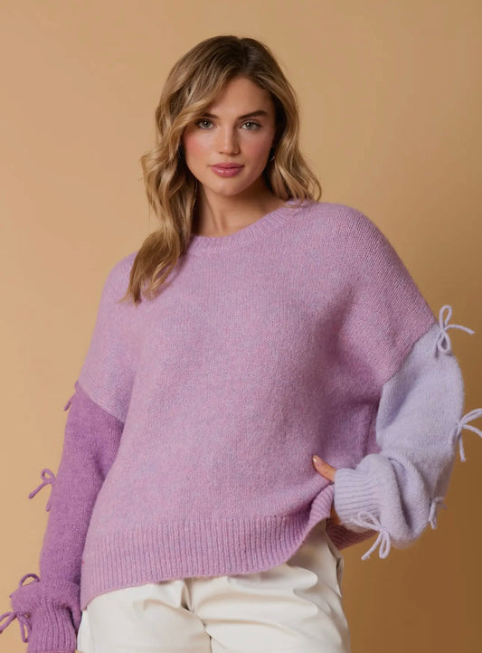 Colorblock-Pullover mit kleinen Schleifen